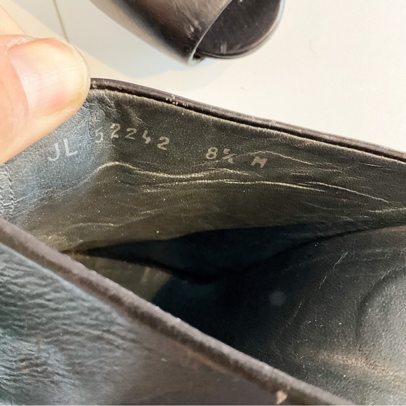 STUART WEITZMAN Black Leather Peep Toe Pumps - Picture 7 of 9